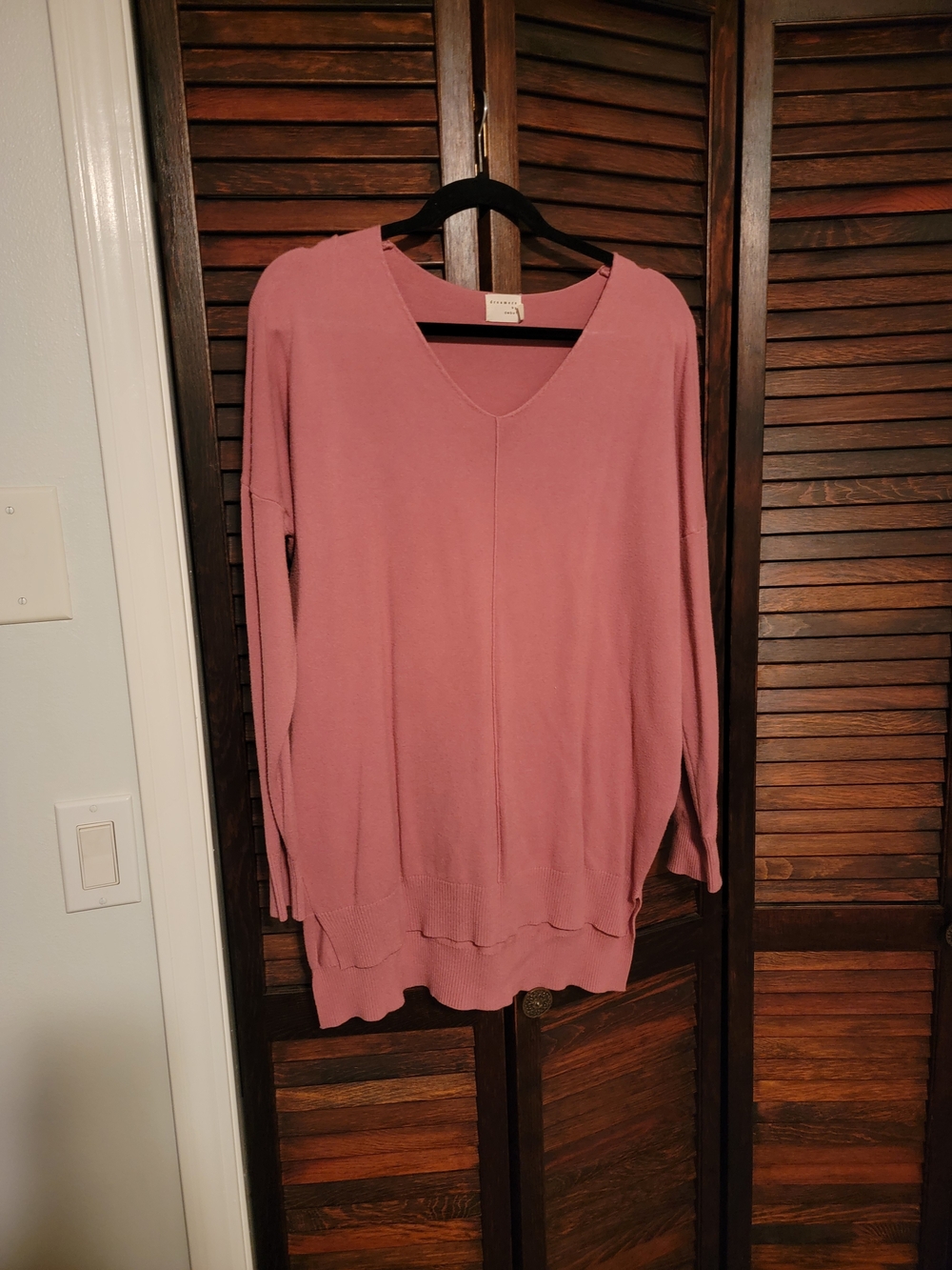 Soft V-Neck Women's Sweater in Mauve